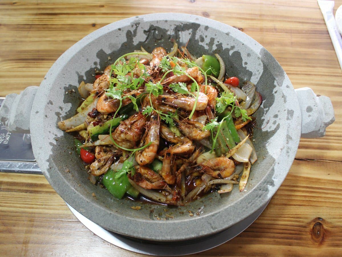 石锅鱼餐厅装修设计全攻略：从选址到开业