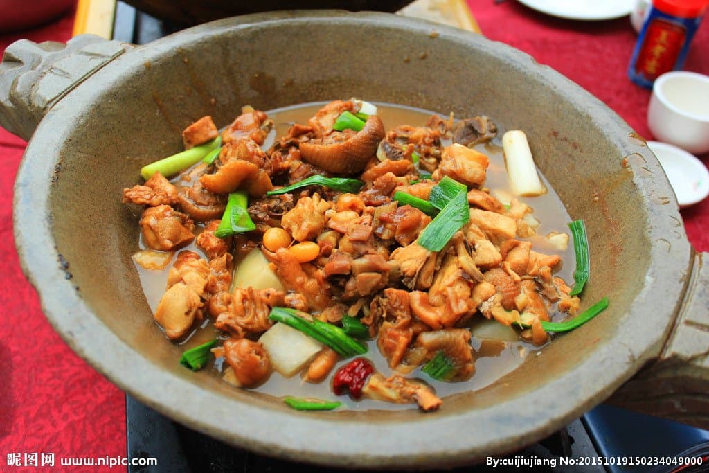 蒸汽石锅鱼锅底做法：5种口味锅底配方分享