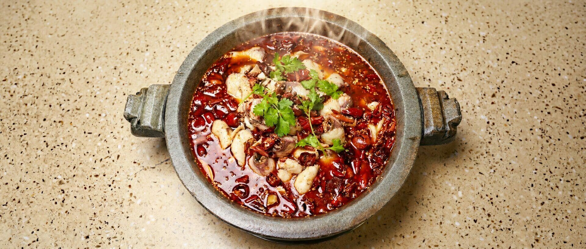 麻辣水煮鱼 - 沸腾红汤鲜香四溢