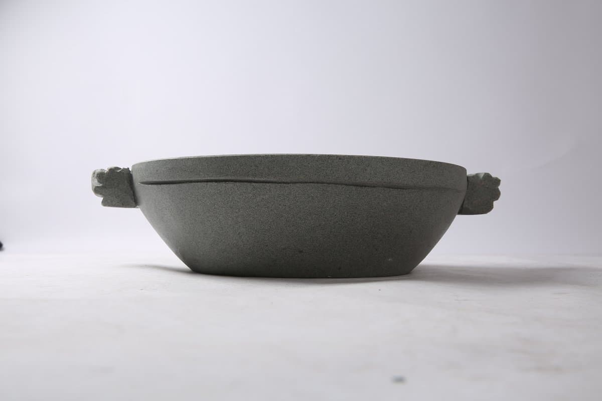 蒸汽石锅鱼如何做到原汁原味？关键在于选对石锅与掌握核心技法