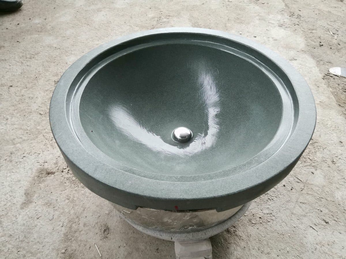 天然石锅 vs 人造石锅：餐厅老板如何选择？核心区别与选购指南